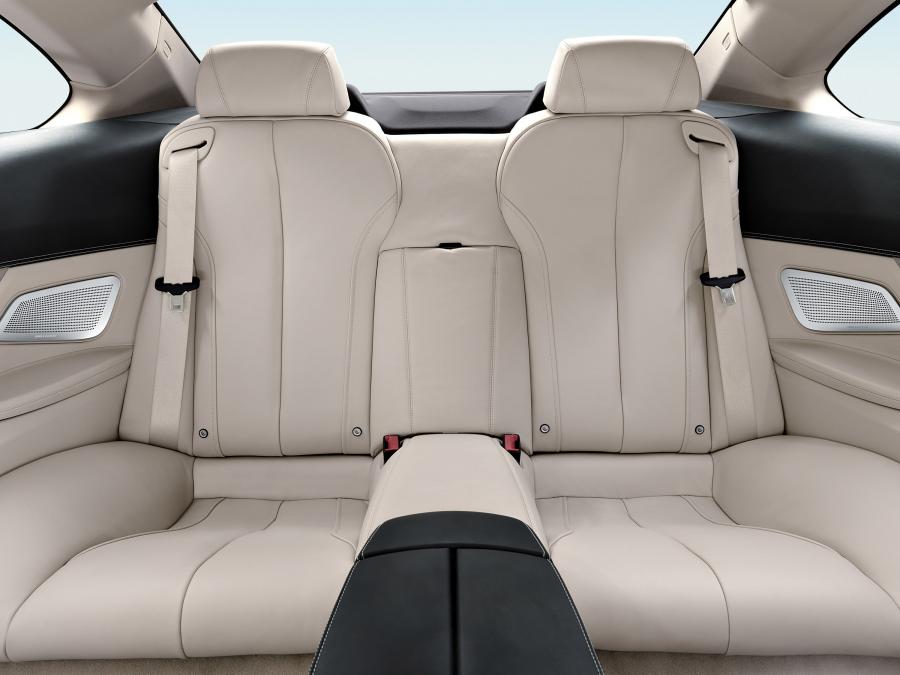  BMW 650i Coupe 2012 года  (фото 21 из 59)